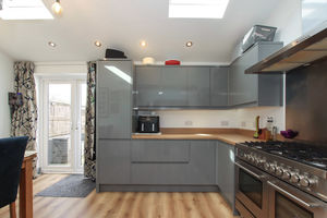 Photo 7- click for photo gallery